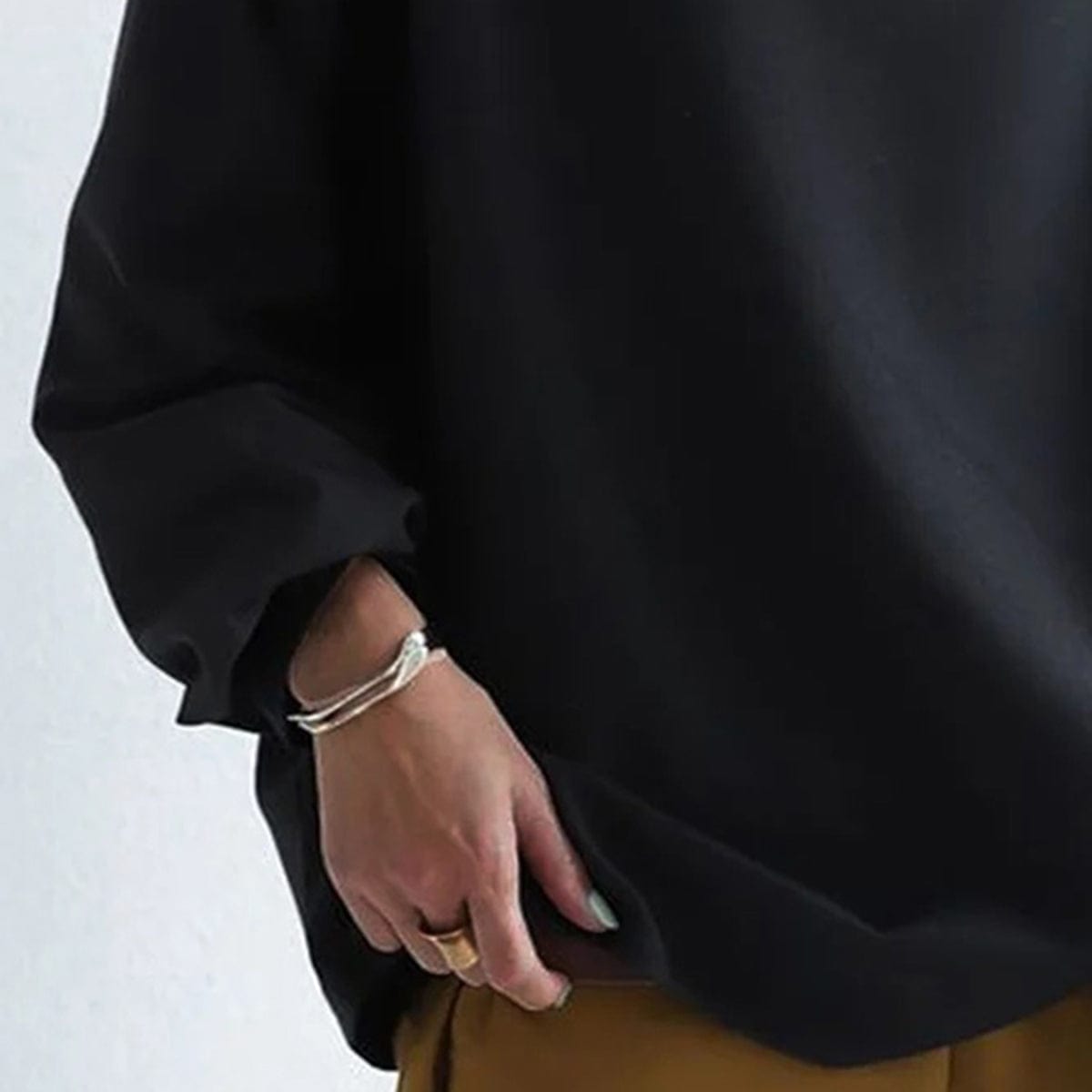 Gabriella™ – Chic High Neck Pullover
