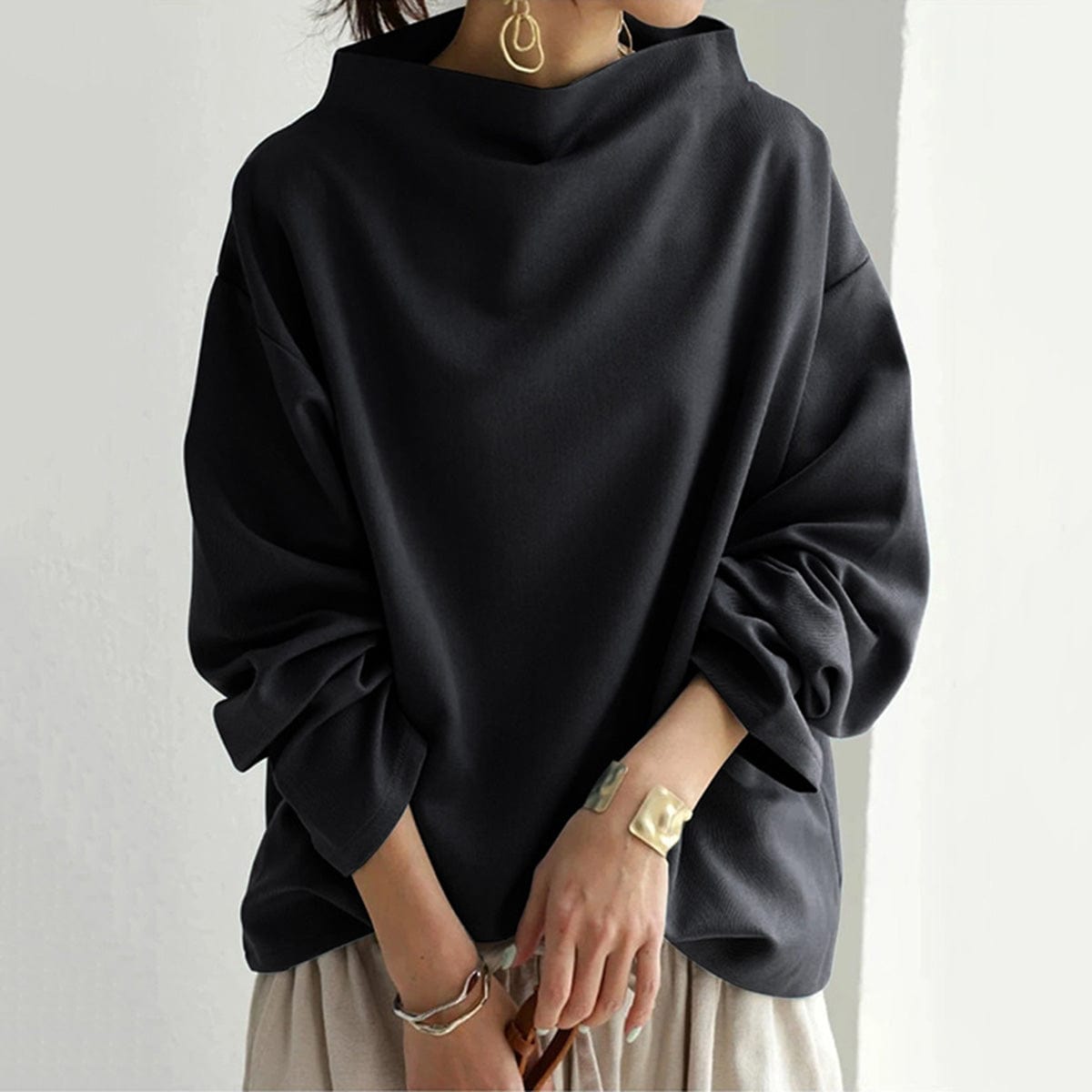 Gabriella™ – Chic High Neck Pullover