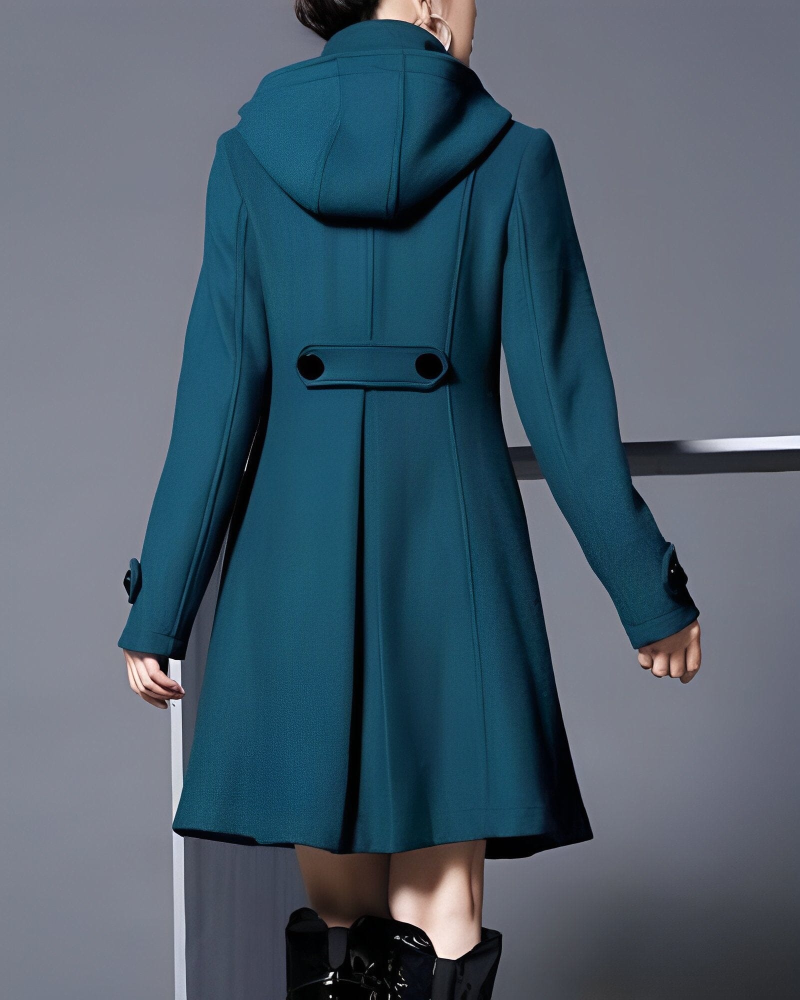 Lionora™ – Stylish Jacket with Side Pockets