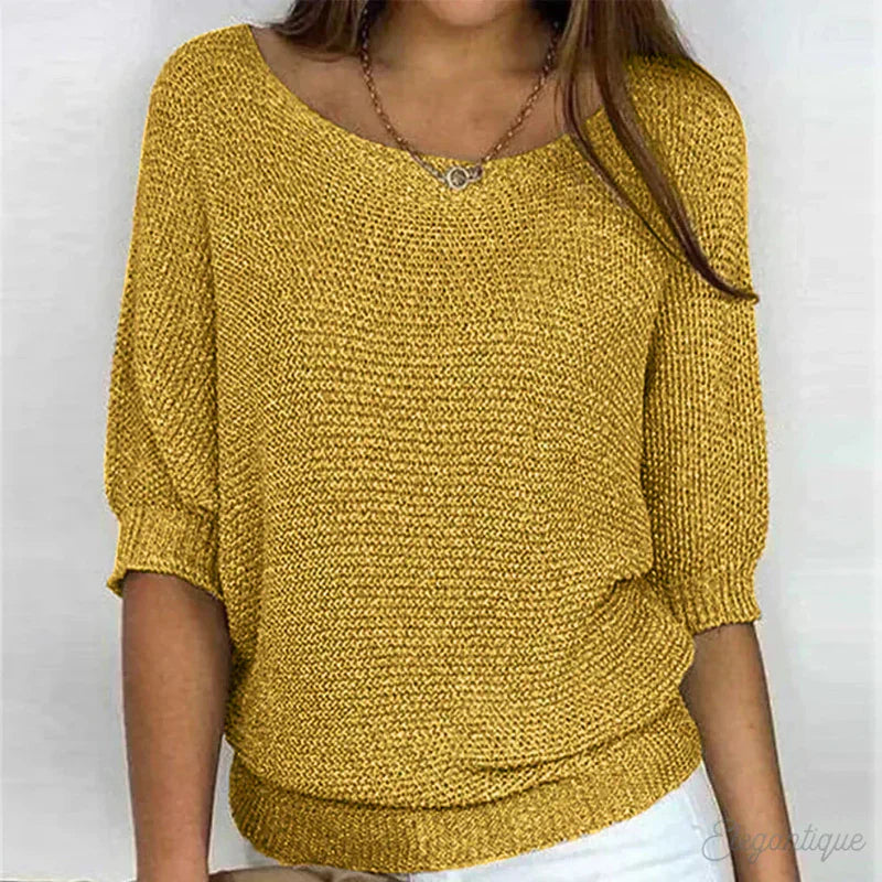 Hollisia™ – Relaxed Knit Top